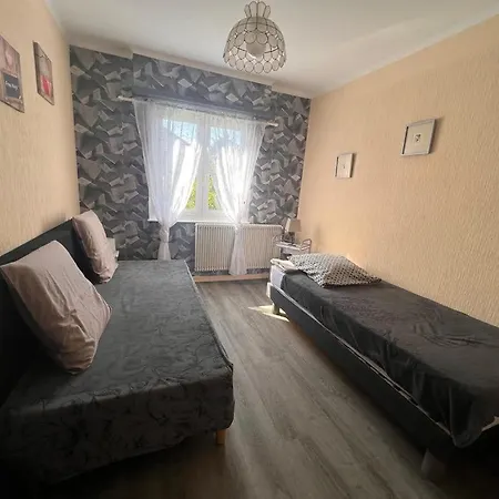 Holiday home Maison 1 A 6 Personnes Avec Garage Et Cour Kaltenhouse
