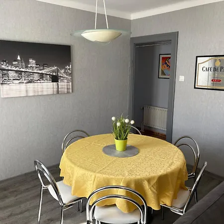 Hébergement de vacances Maison Mia Nonna Avec Garage Et Cour *